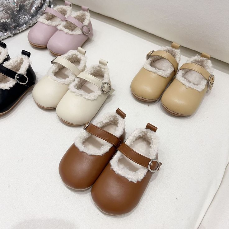 Best Shoes for Babies to Stay Cozy,