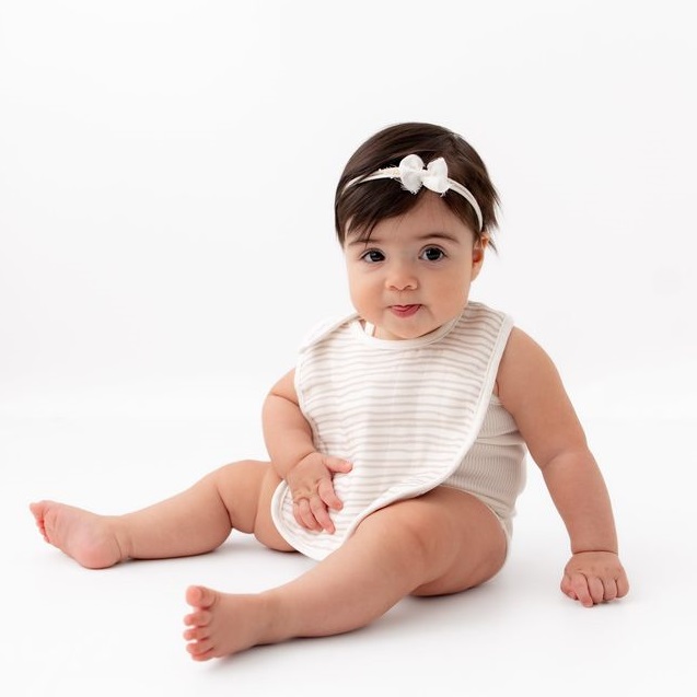 Learn about the best fabric for baby bibs 