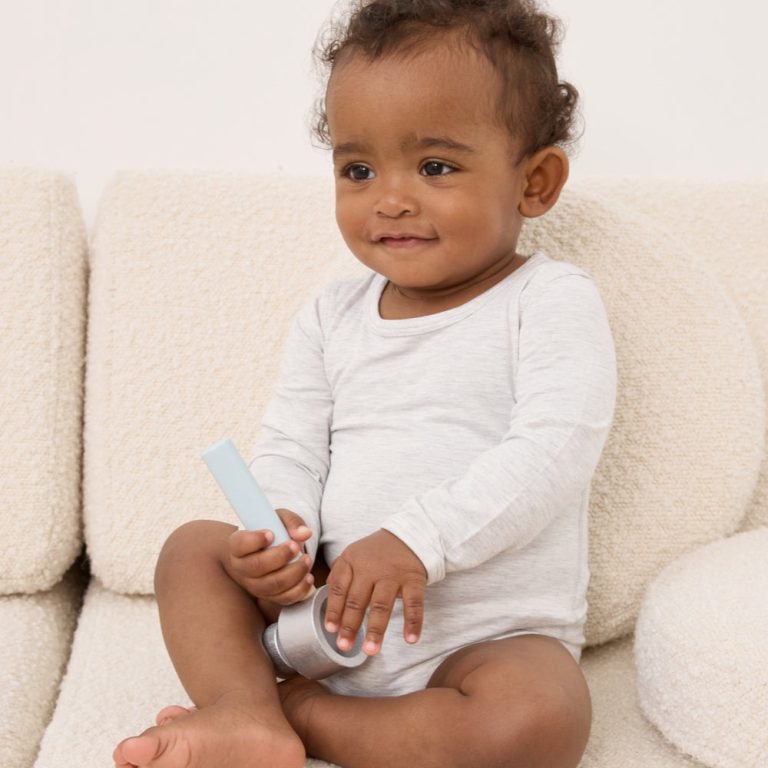 how to get baby poop stains out of clothes