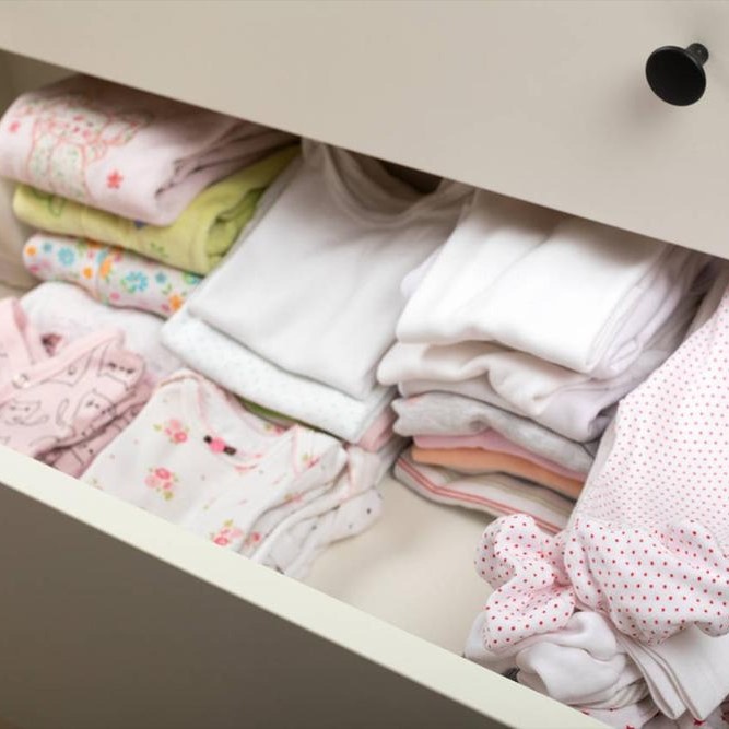 how to organize baby clothes in dresser